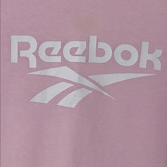 Reebok Women's  Classics Vector Crop Tee - Picture 2 of 5